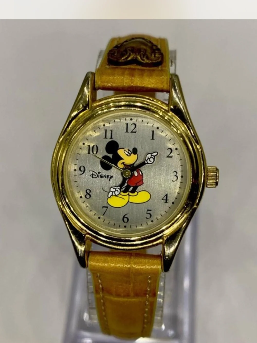 Disney *** Mickey Mouse Ladies Gold-Tone Watch /  Tan Strap * Collectors *^*